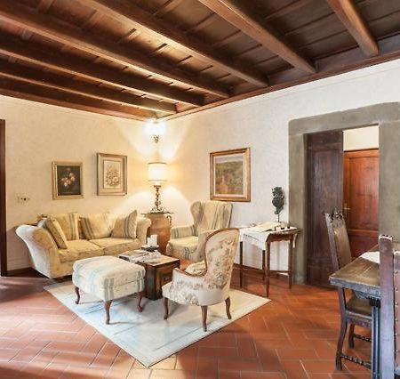 Ferienwohnung La Finestra Sul Borgo Dimora Storica Laterina Exterior foto