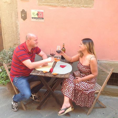 Ferienwohnung La Finestra Sul Borgo Dimora Storica Laterina Exterior foto