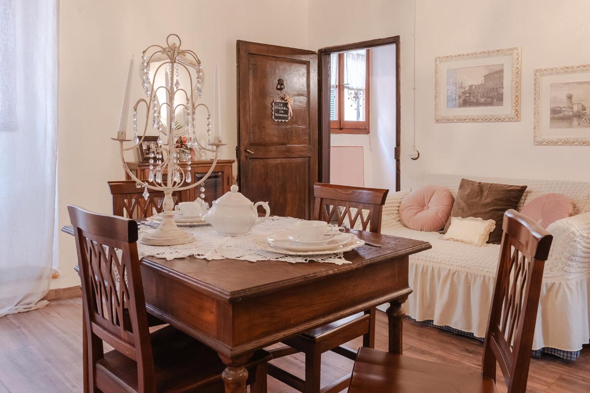 Ferienwohnung La Finestra Sul Borgo Dimora Storica Laterina Exterior foto