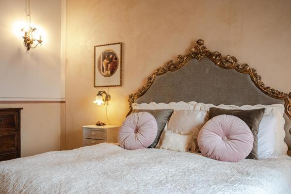 Ferienwohnung La Finestra Sul Borgo Dimora Storica Laterina Exterior foto