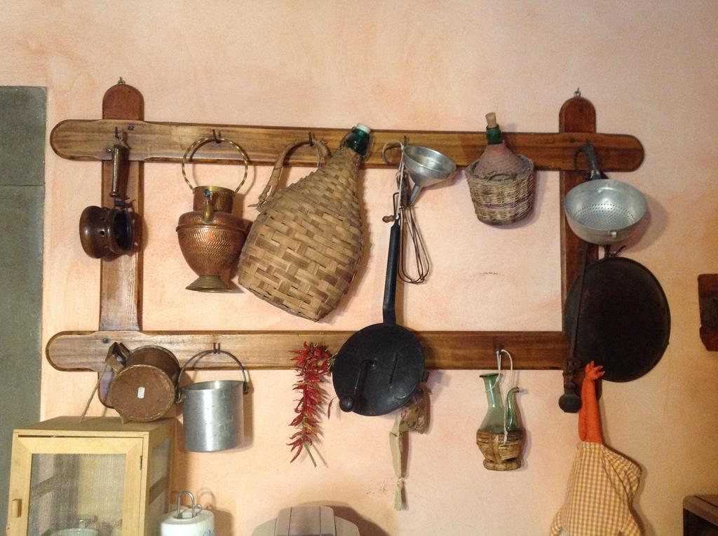 Ferienwohnung La Finestra Sul Borgo Dimora Storica Laterina Exterior foto