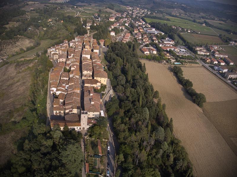 Ferienwohnung La Finestra Sul Borgo Dimora Storica Laterina Exterior foto